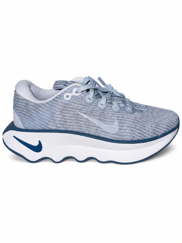 NIKE MOTIVA